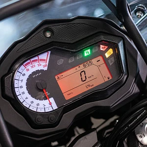 Мотоцикл Benelli TRK 502 (темно-зеленый глянцевый) 2026г.