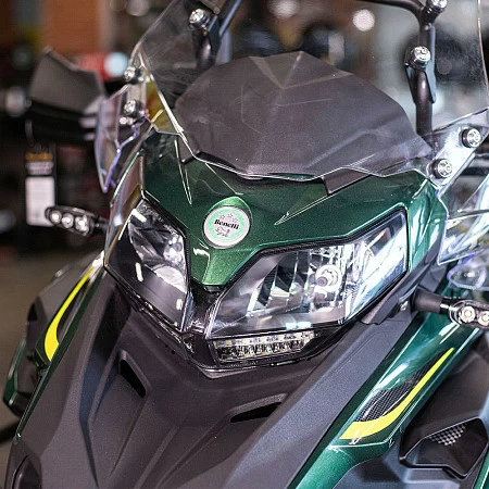 Мотоцикл Benelli TRK 502 (темно-зеленый глянцевый) 2026г.