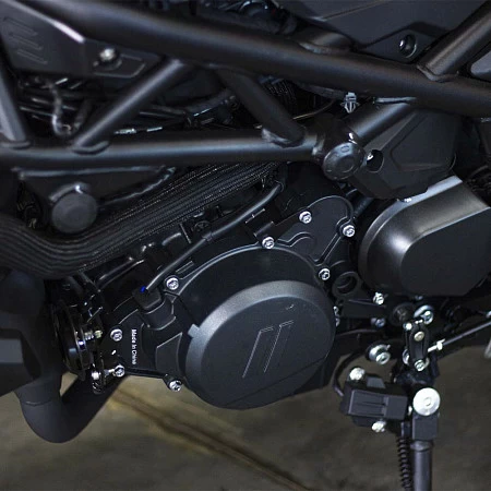 Мотоцикл Benelli 752S (серый матовый)