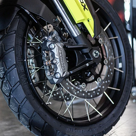 Мотоцикл QJ SVT 650X (черный/зеленый) 2026г (наличие)